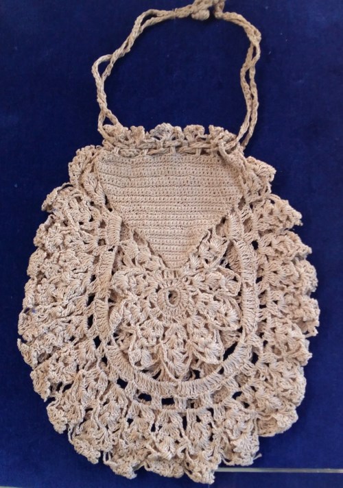 Lace reticule