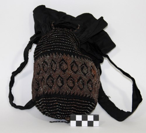 Black beaded reticule