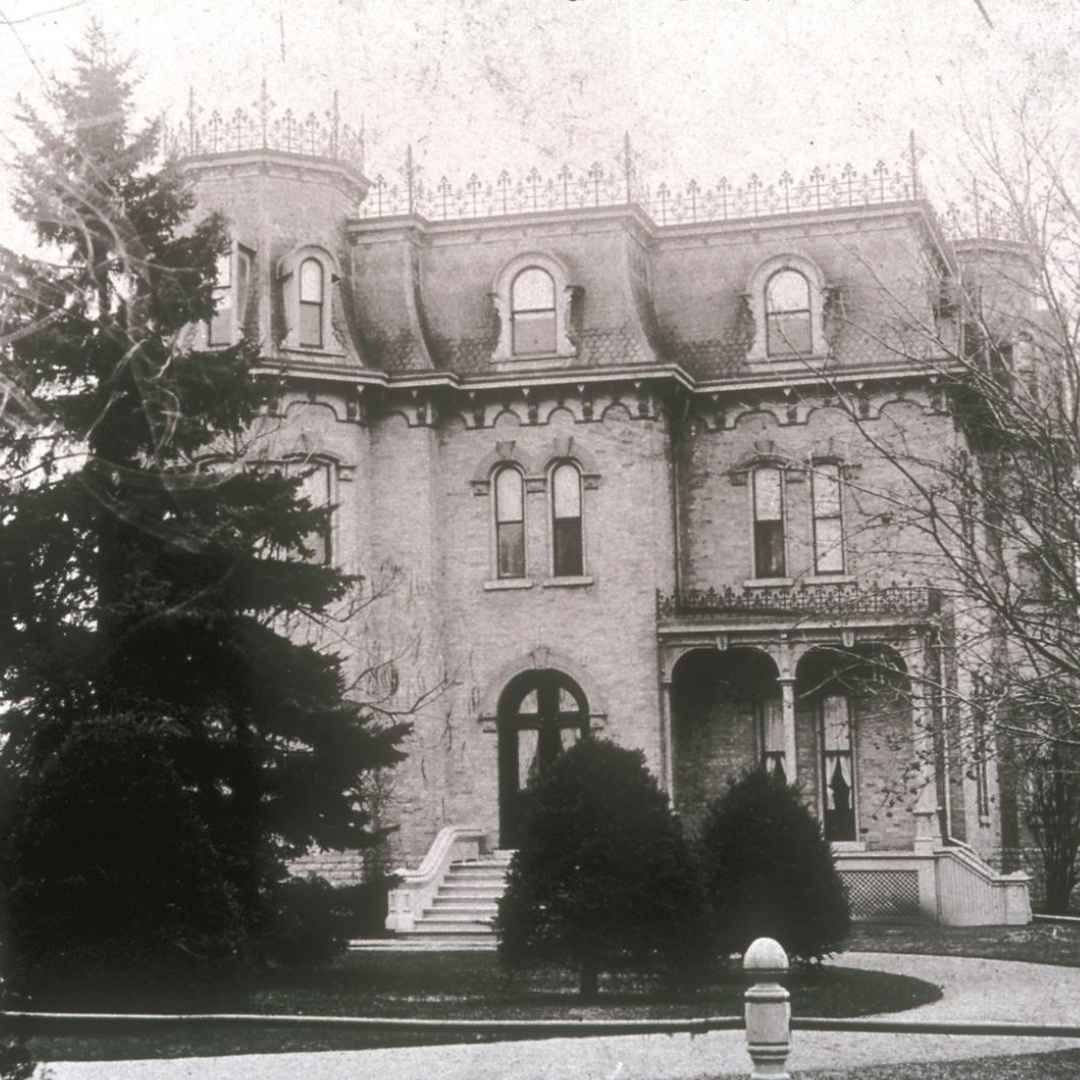 Archival black and white photograph of Glanmore's exterior, front view of the house